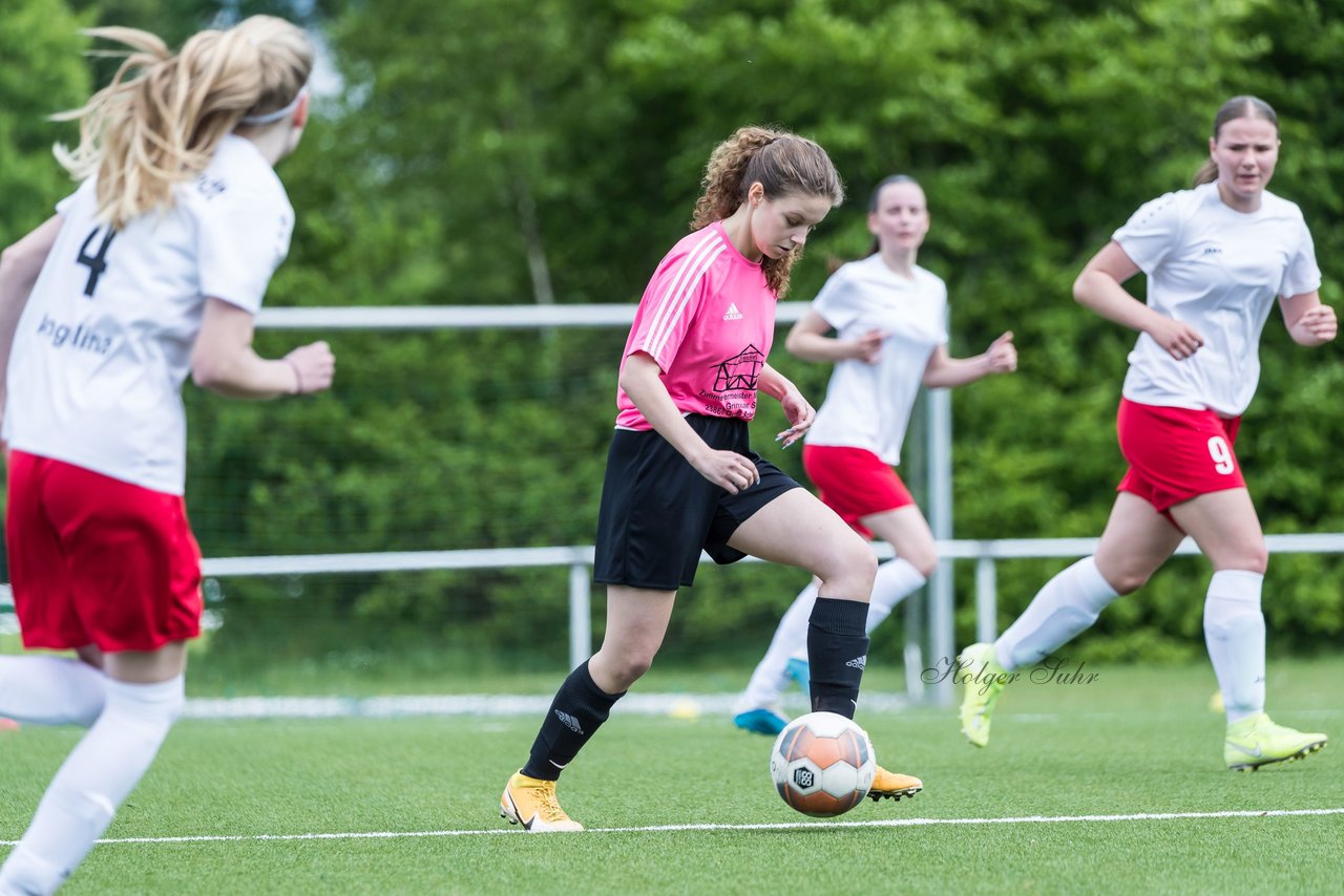 Bild 386 - wBJ SV Wahlstedt - SV Steinhorst/Labenz : Ergebnis: 0:1